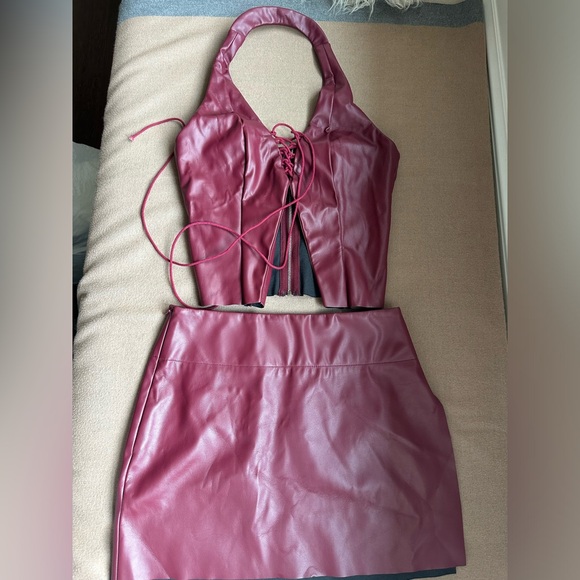 Red Leather Halter Set - Tiger Mist - Picture 3 of 7